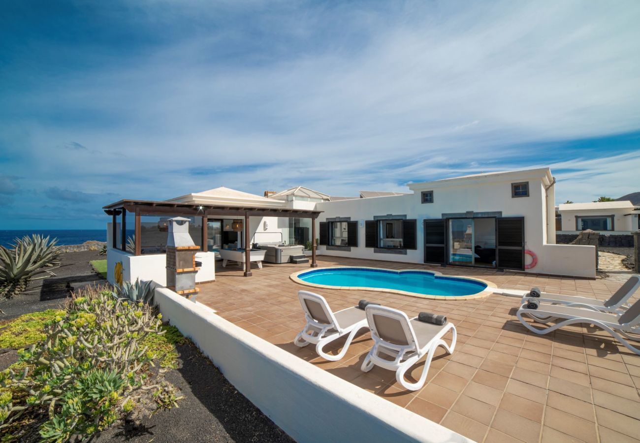 Villa in Playa Blanca - Villa Sandia Villa in Playa Blanca - Villa Sandia