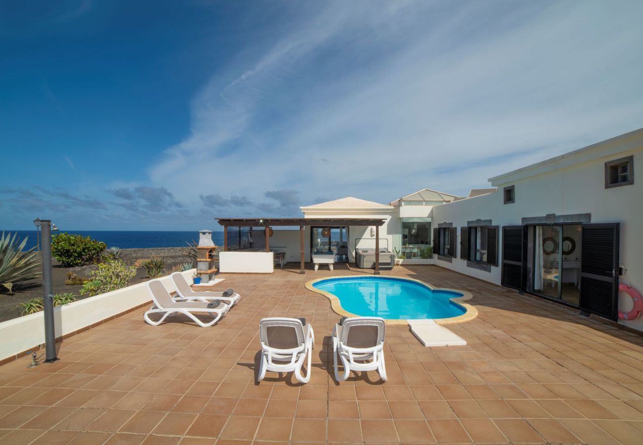 Villa in Playa Blanca - Villa Sandia Villa in Playa Blanca - Villa Sandia
