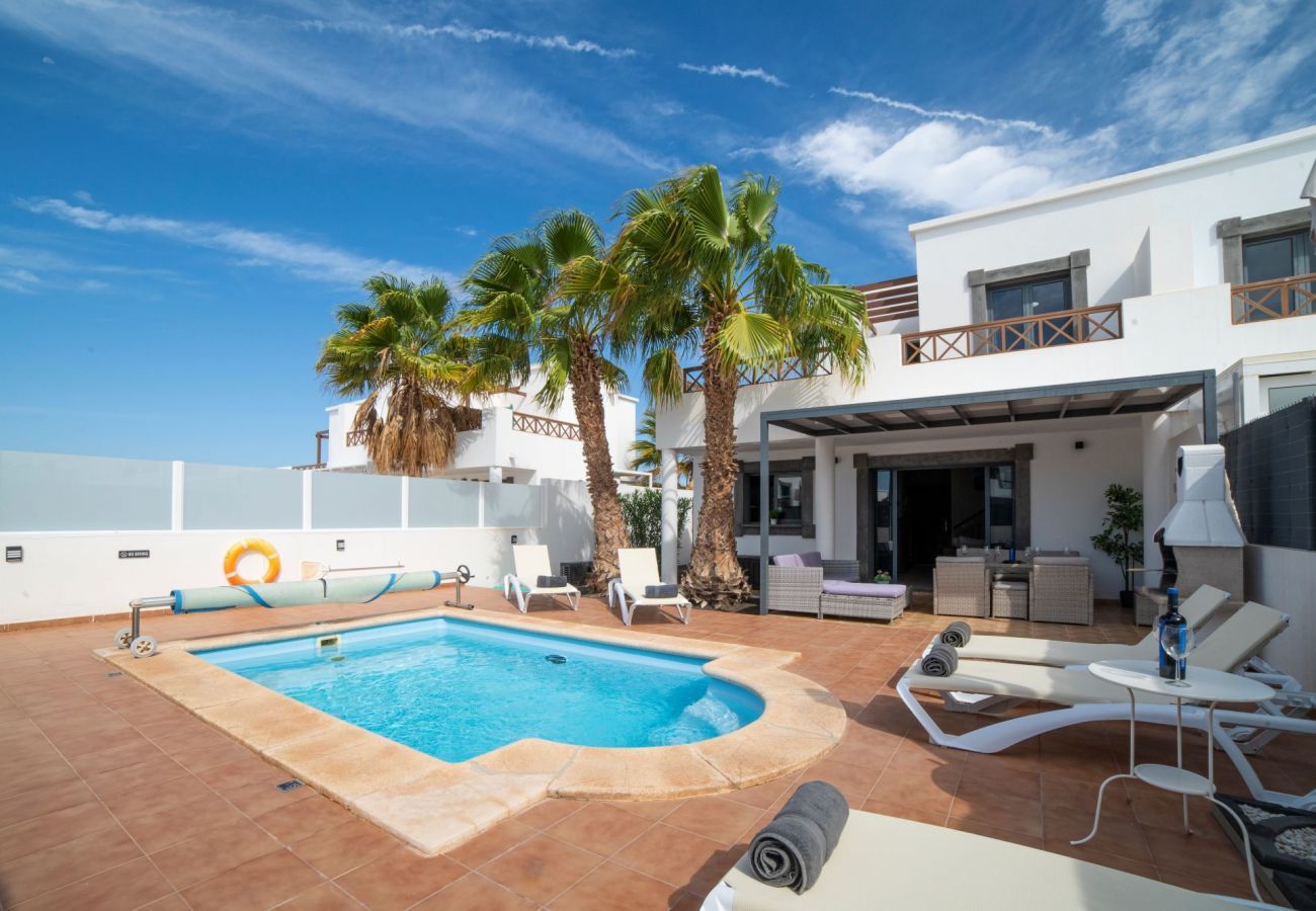 Villa in Playa Blanca - Villa Pina Villa in Playa Blanca - Villa Pina