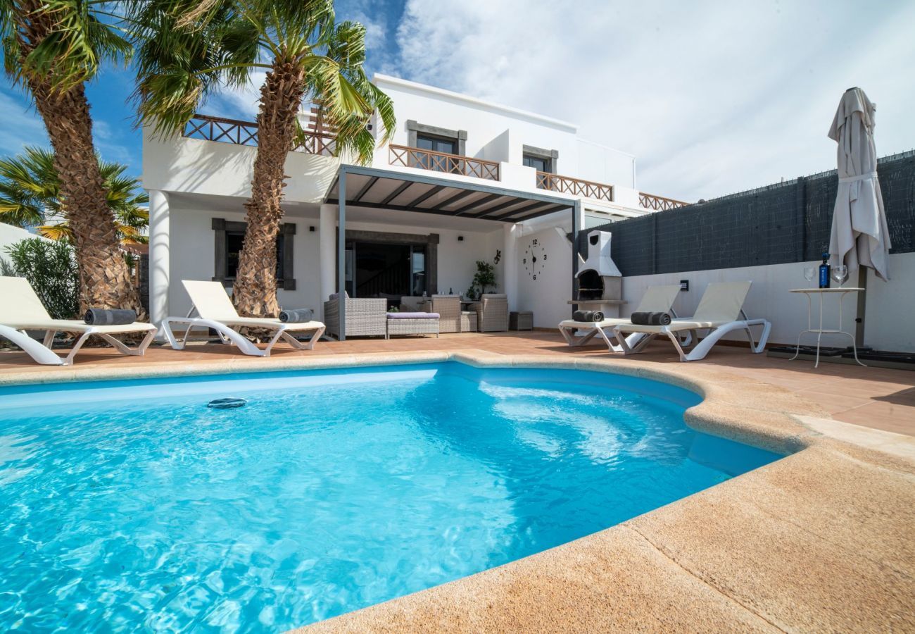 Villa in Playa Blanca - Villa Pina Villa in Playa Blanca - Villa Pina