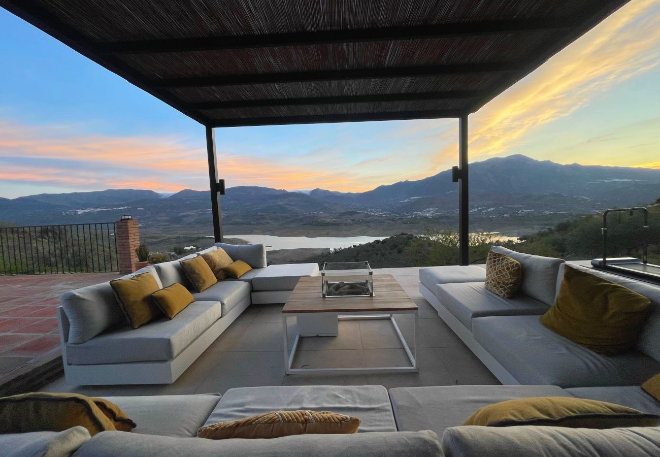 Villa in Viñuela - Villa Los Soldados
