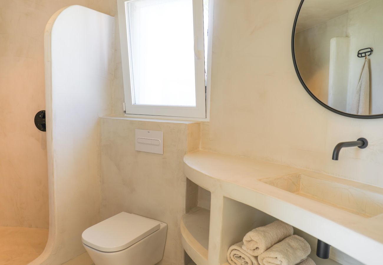 Luxury bathroom Luxury bathroom with shower and toilet