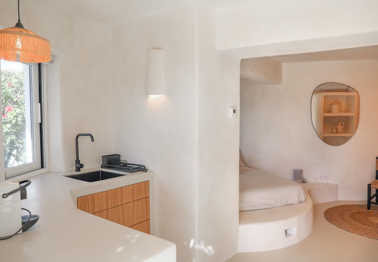 Studio for 2-4 persons Studio for 2-4 persons with bed, bathroom and mini kitchen