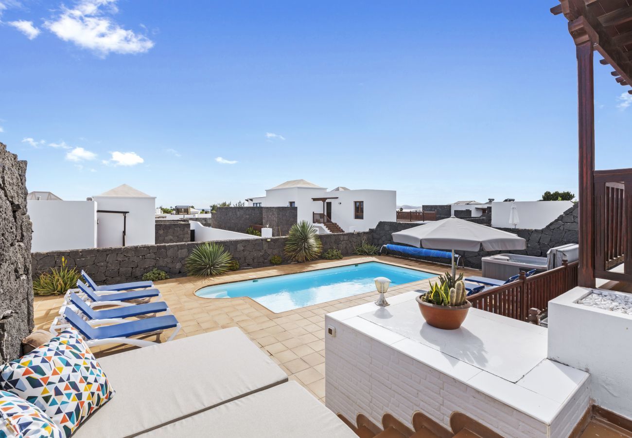 Villa in Playa Blanca - Villa Rose II Villa in Playa Blanca - Villa Rose II