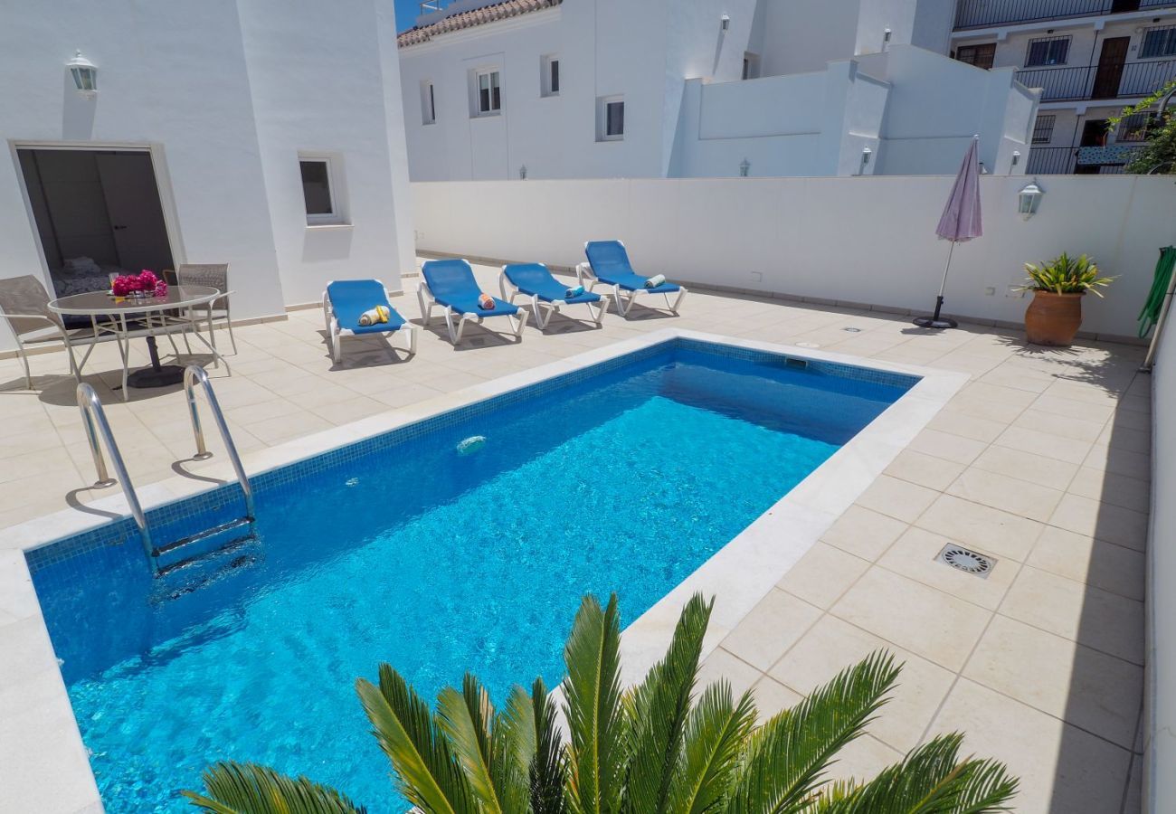 Villa in Nerja - Villa Vista Azul Villa in Nerja - Villa Vista Azul