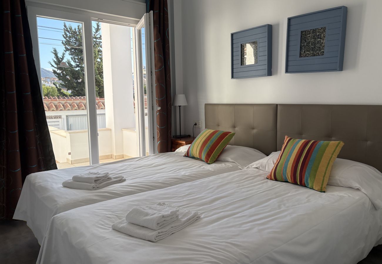 Villa in Nerja - Villa Vista Azul Villa in Nerja - Villa Vista Azul