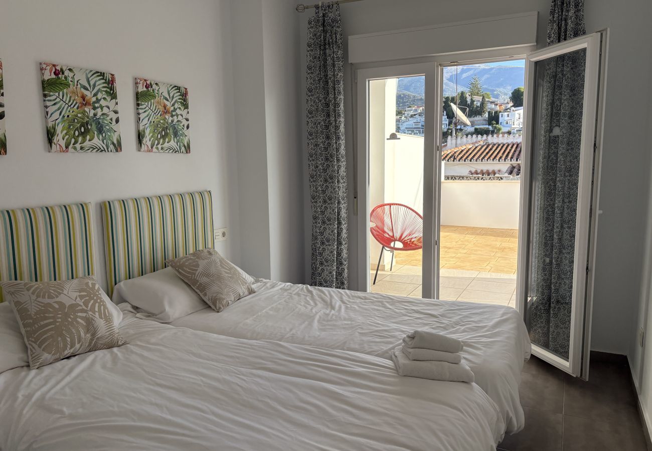 Villa in Nerja - Villa Vista Azul Villa in Nerja - Villa Vista Azul