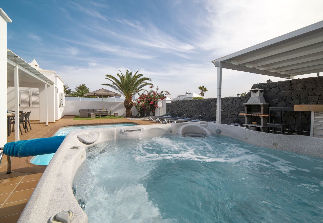 Villa in Puerto del Carmen - Villa Celeste