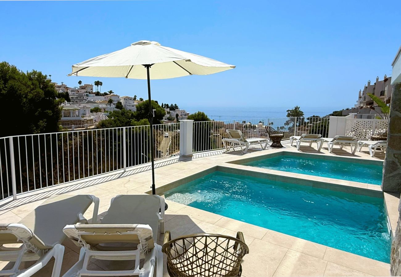 Villa in Nerja - Villa Playa Nerja II | Luxury 12-person villa with sea views